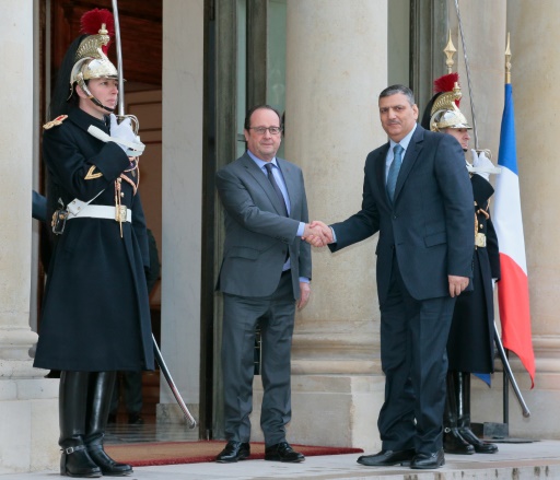 حجاب من فرنسا: لا تفاوض قبل وقف العدوان الروسي على الشعب السوري