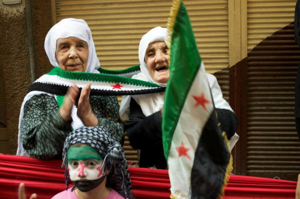 قصصهن| يروي حكايا سيدات الثورة السورية