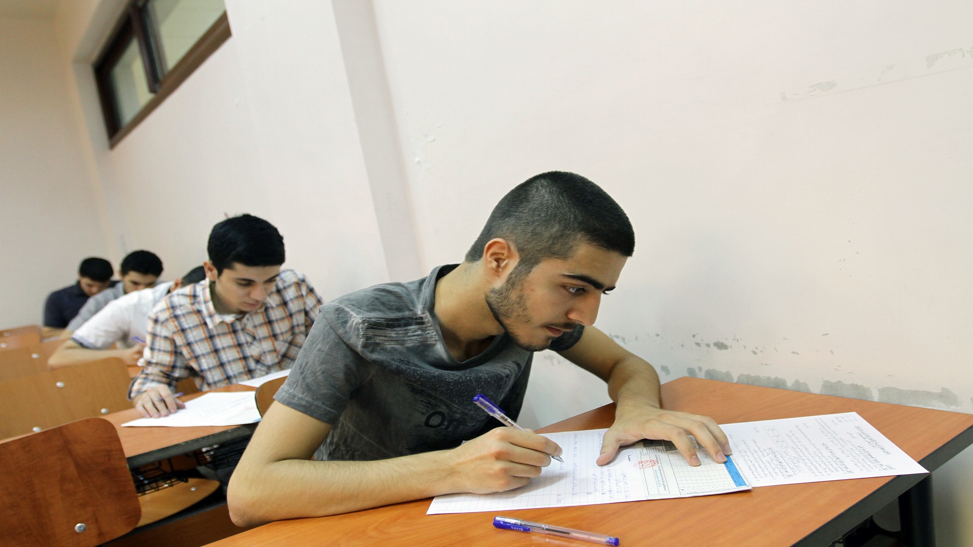 ألوان محلية| جامعة إدلب .. بديل لغياب التعليم أم خطوة لتطويره