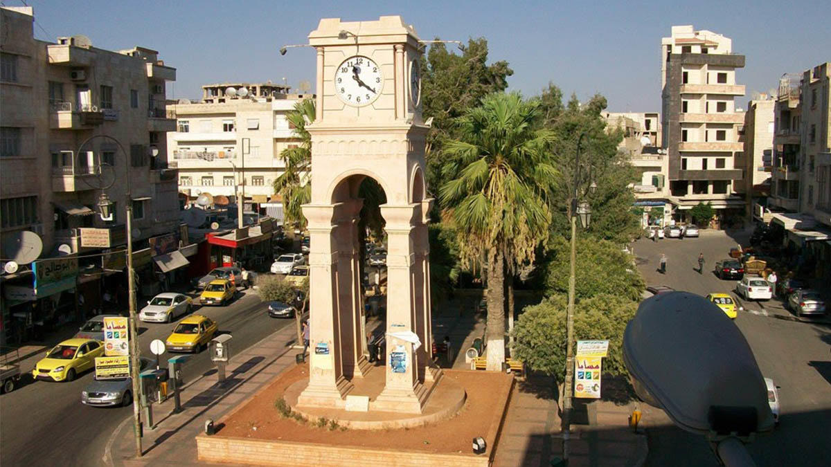 أهالي إدلب يتضامنون مع مجلس المدينة، ومطالبات بإخراج 