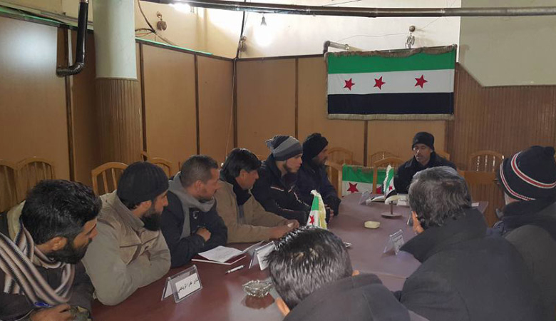 فريقٌ تطوعيٌ في الغوطة الشرقية يثقف الشباب سياسياً