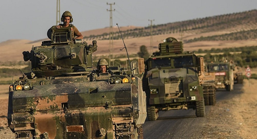 تركيا ترسل المزيد من التعزيزات العسكرية إلى الحدود مع سوريا