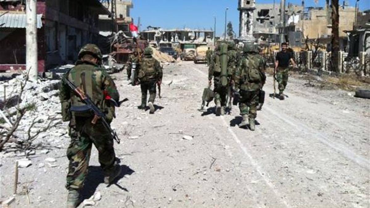 أنباء عن مفاوضات بين النظام والتنظيم في دير الزور، وهيئة تحرير الشام تنفذ عملية انتحارية شرق حماة.