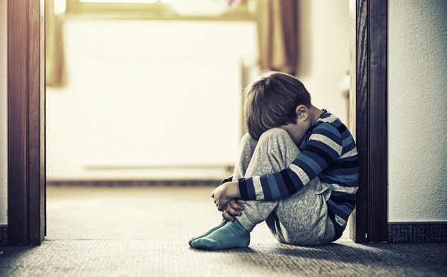 ماهي الأساليب الممكنة لمساعدة الاطفال على تخطي اثار الحرب النفسية؟