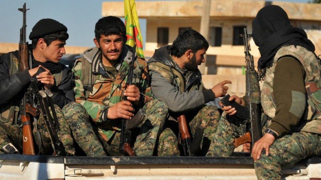 حماية الشعب الكردية تعلن طرد تنظيم الدولة من شرق نهر الفرات، والتنظيم يسقط طائرة للنظام .