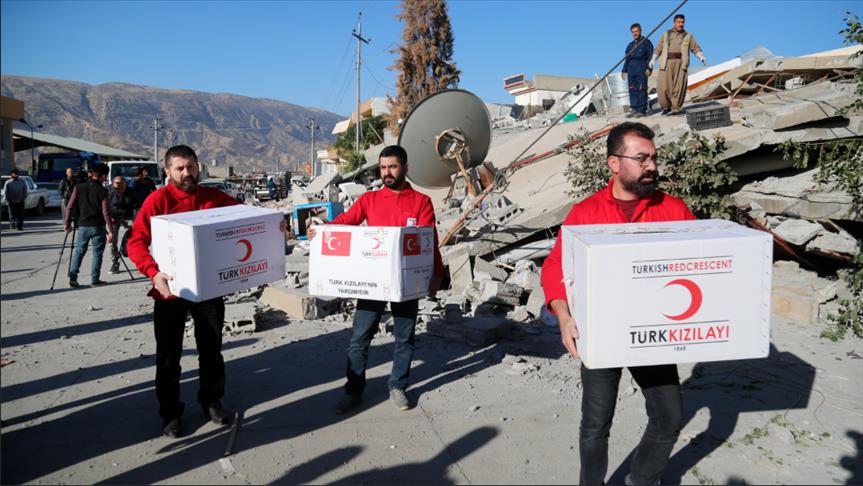 المنظمات الإغاثية تشترط وجود الأوراق الثبوتية لتوزيع المساعدات لنازحي ريف حماة .