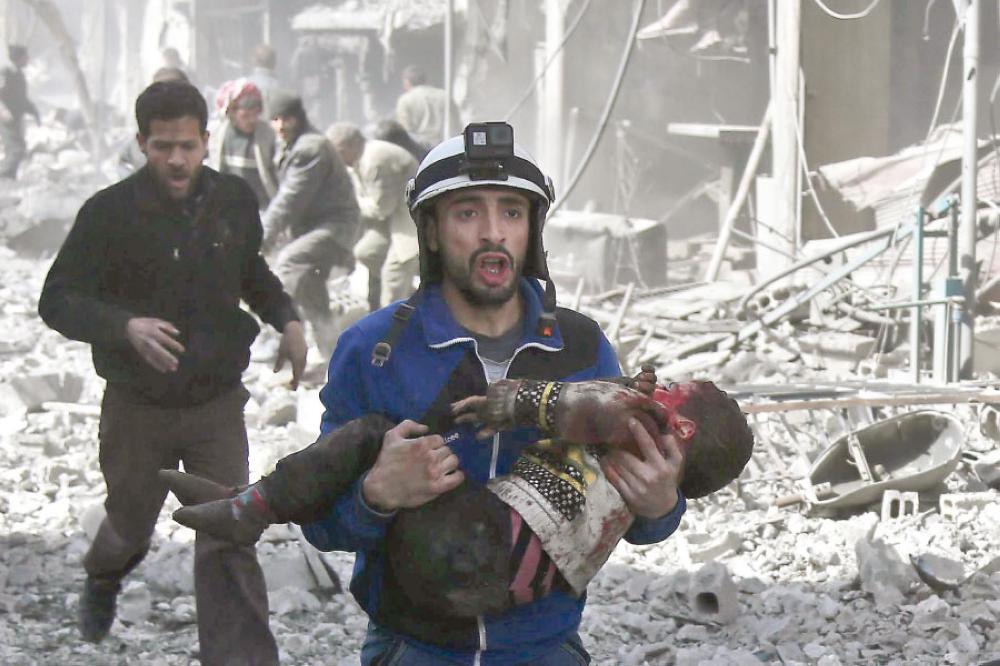 أكثر من مئة قتيل في الغوطة ودعوات لوقف فوري لإطلاق النار