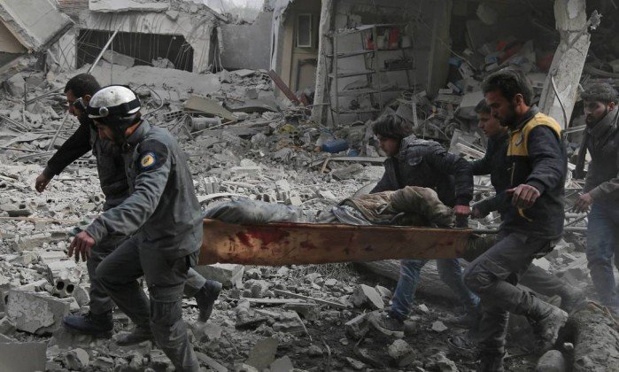 مقتل عدد من المدنيين في الغوطة ... والفصائل تجدد نفيها لأية مفاوضات مع الروس والنظام