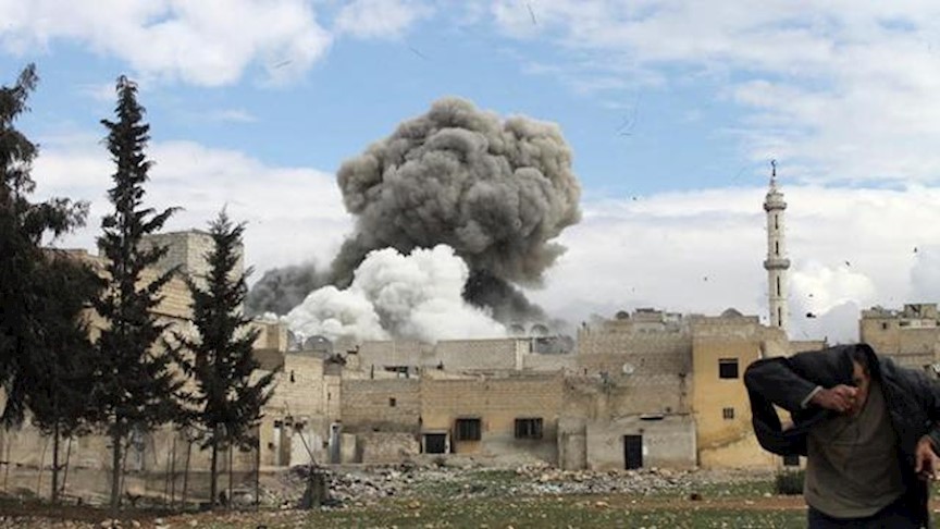 مقتل مدني وجرح آخرين بقصفٍ مدفعيّ على اللطامنة شمالي حماة
