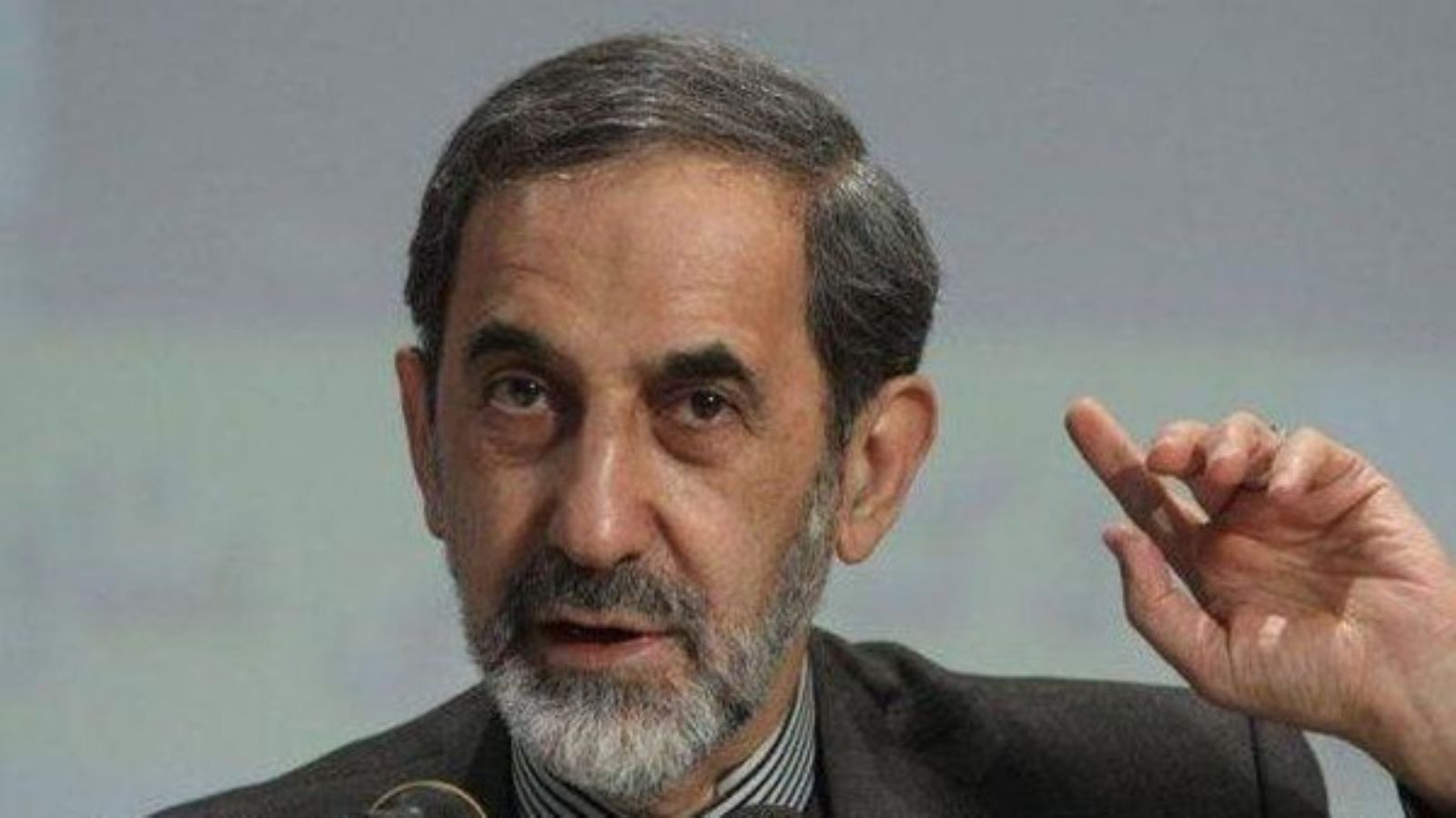 مستشار المرشد الإيراني ولايتي: السّعودية وأميركا فشلتا بإسقاط النّظام في سوريا