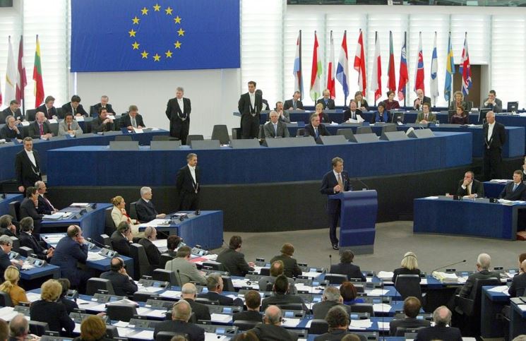 المفوّضيّة الأوروبيّة تبدأ فعاليّات مؤتمر حول سوريا في بروكسل