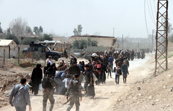 قوّات النظام تعتقل أكثر من عشرين شخصاً حاولوا العبور إلى إدلب